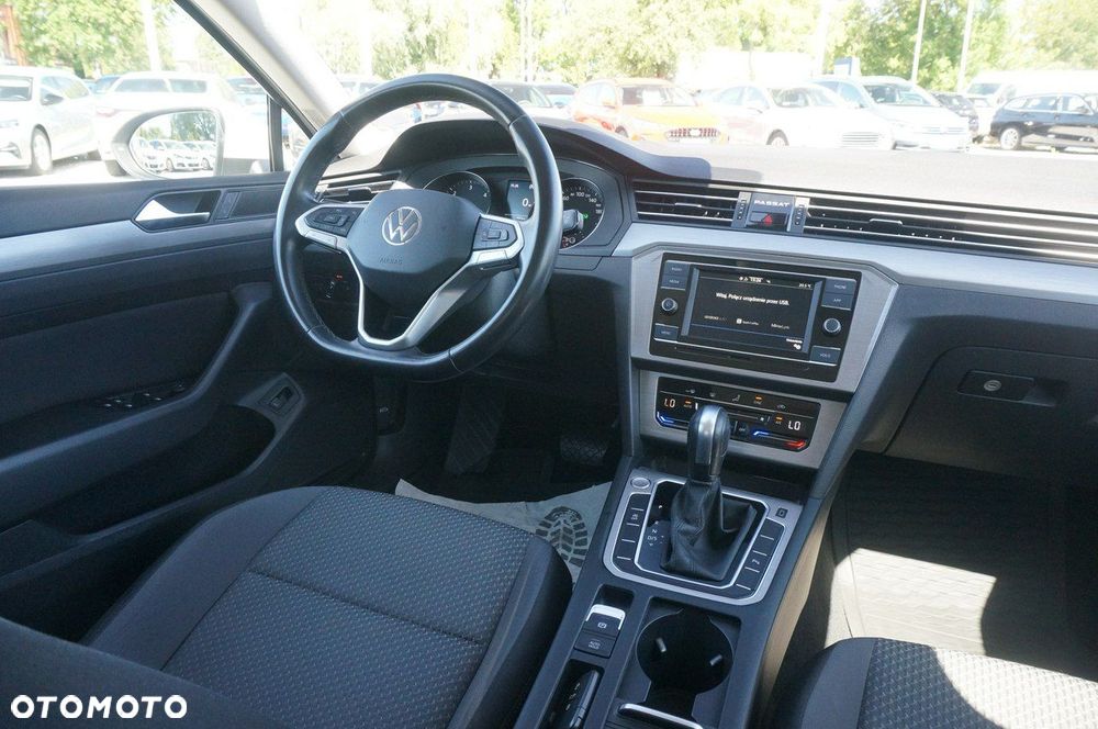 Volkswagen Passat 2.0 TDI EVO Essence DSG - 15