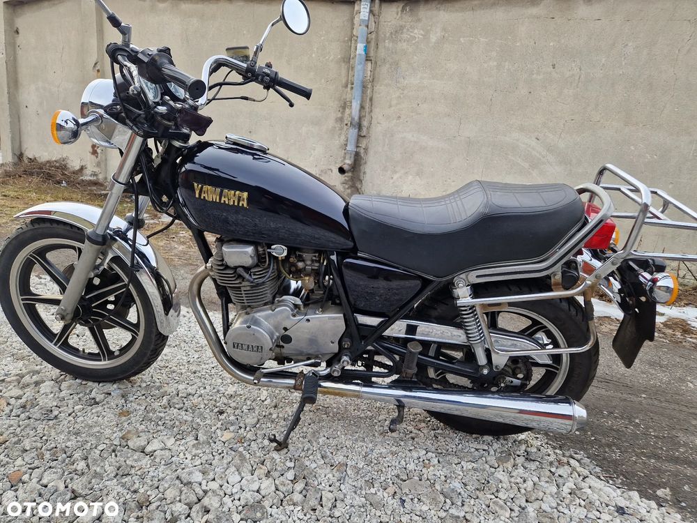 Yamaha XS - 2