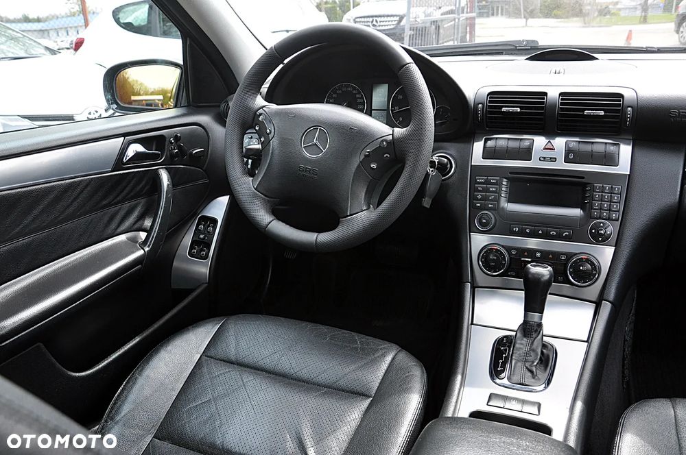 Mercedes-Benz Klasa C 180 Kompressor Automatik Avantgarde - 19