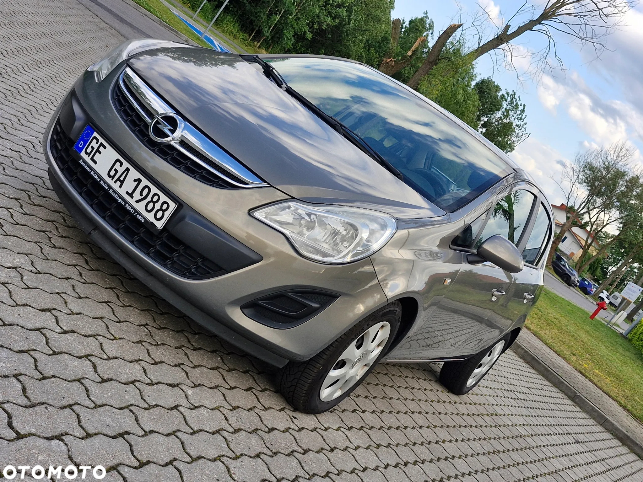 Opel Corsa 1.2 16V Cosmo - 11