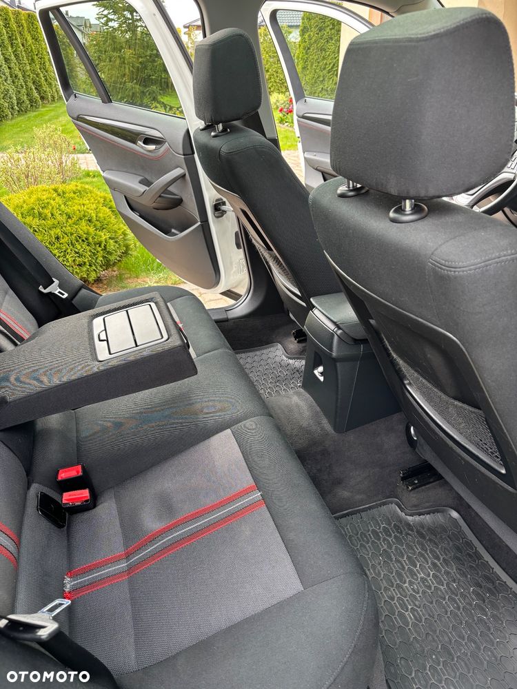 BMW X1 sDrive18d - 15