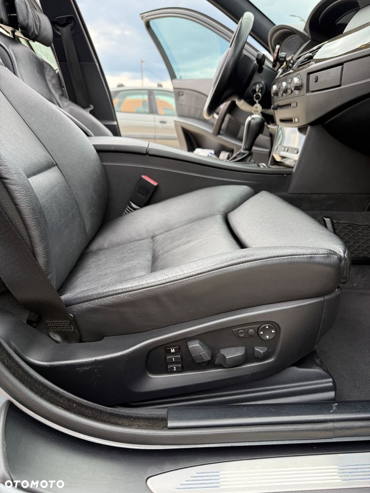 BMW Seria 5 530d - 31