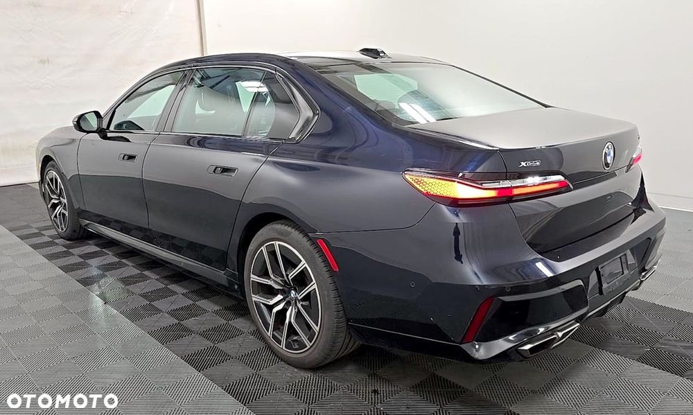 BMW Seria 7 - 6