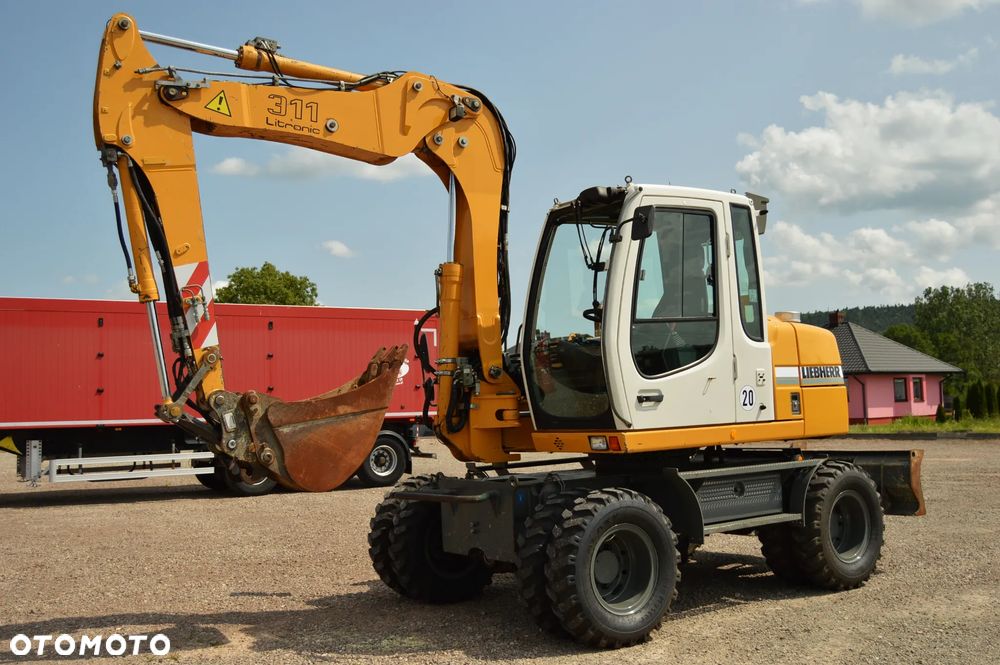 Liebherr A 311 Litronic / Klimatyzacja / 10 500 mth !!!