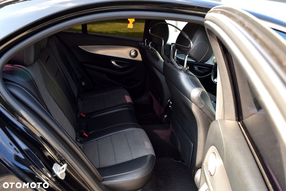 Mercedes-Benz Klasa E 220 d Business Edition 9G-TRONIC - 21