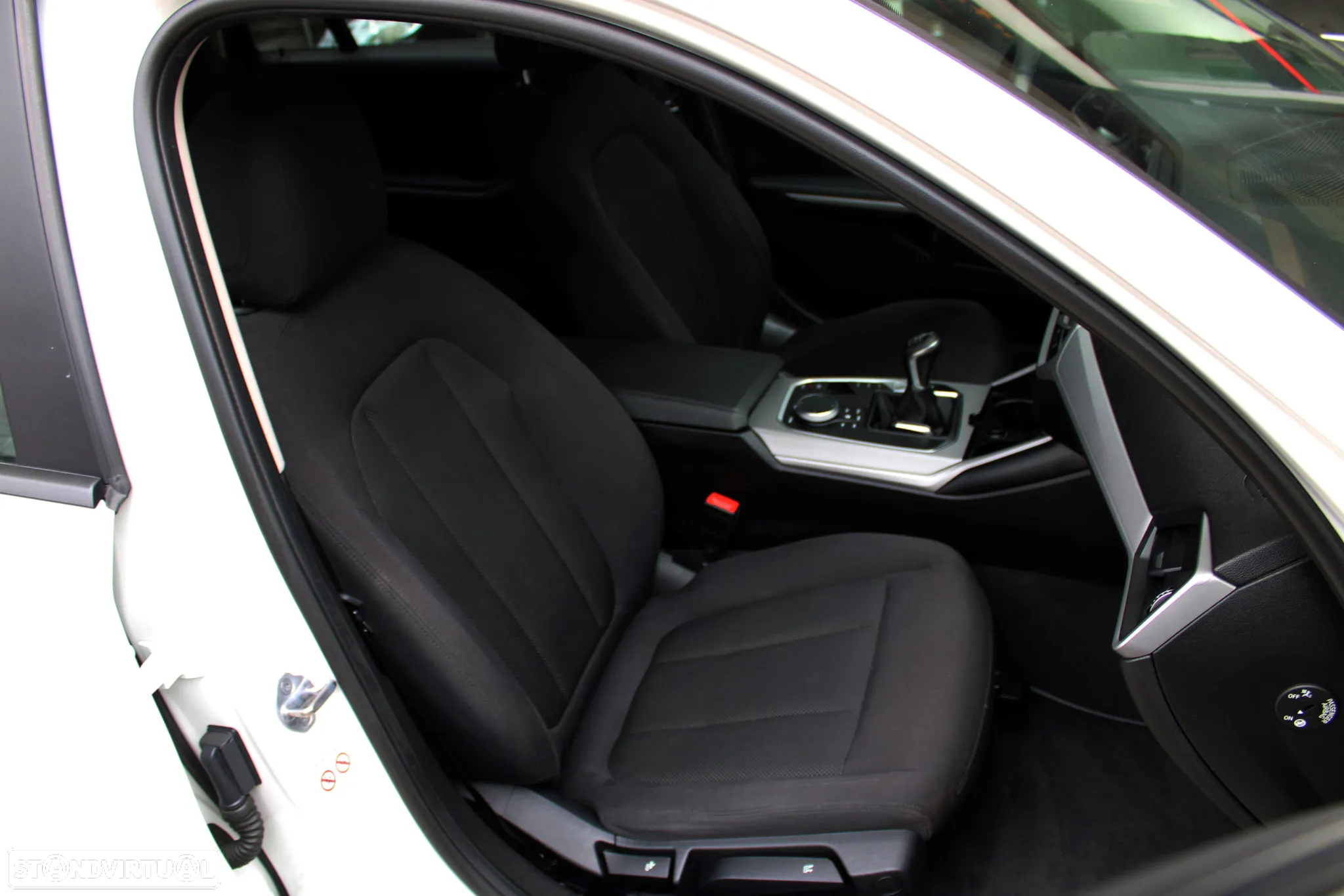 BMW 318 d Touring - 28