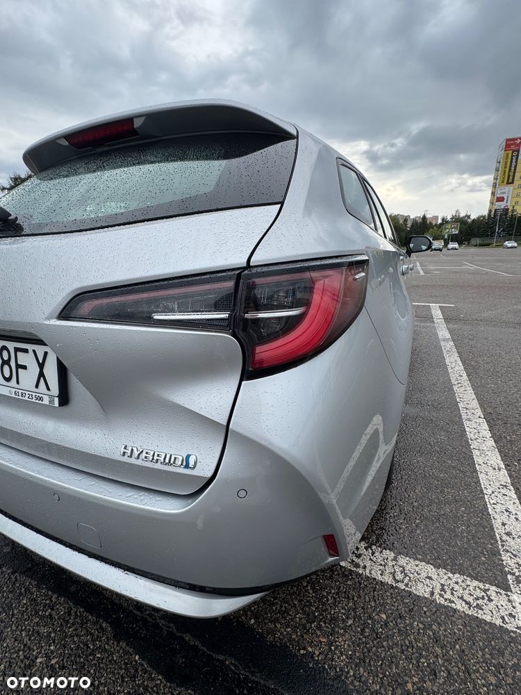 Toyota Corolla 1.8 Hybrid Comfort - 13
