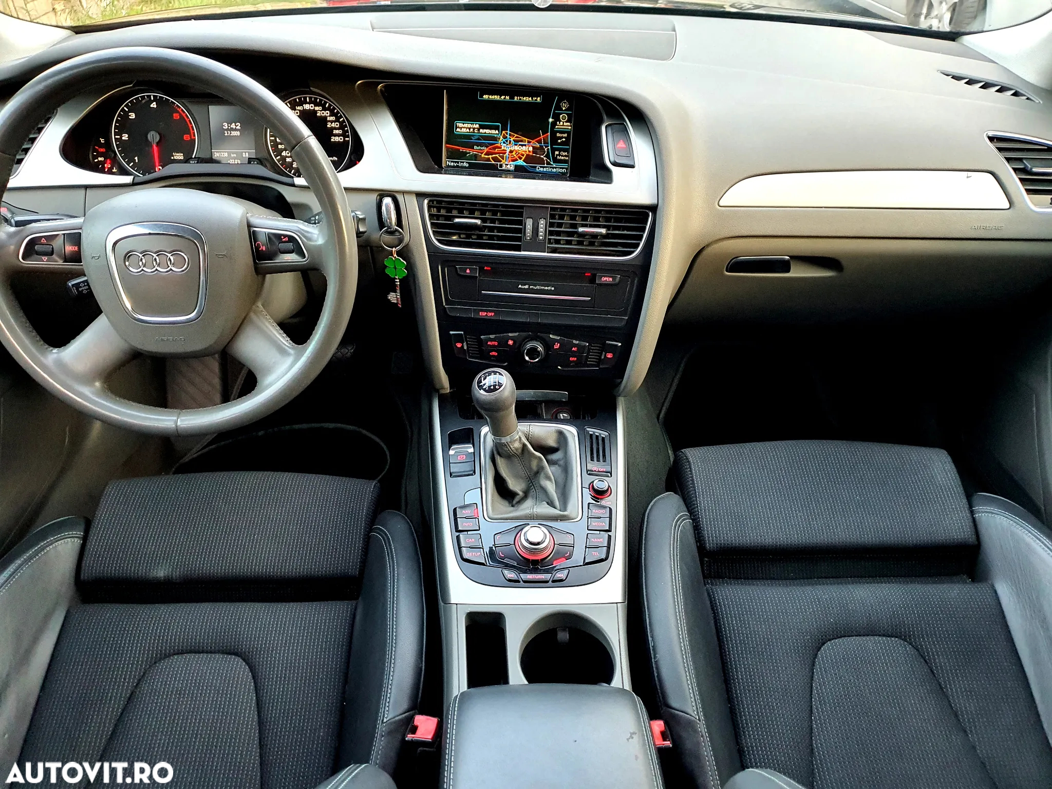 Audi A4 2.0 TDI B8 - 10