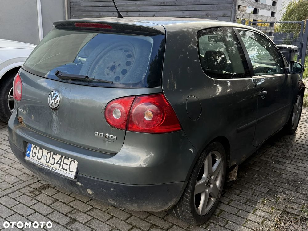 Volkswagen Golf - 2