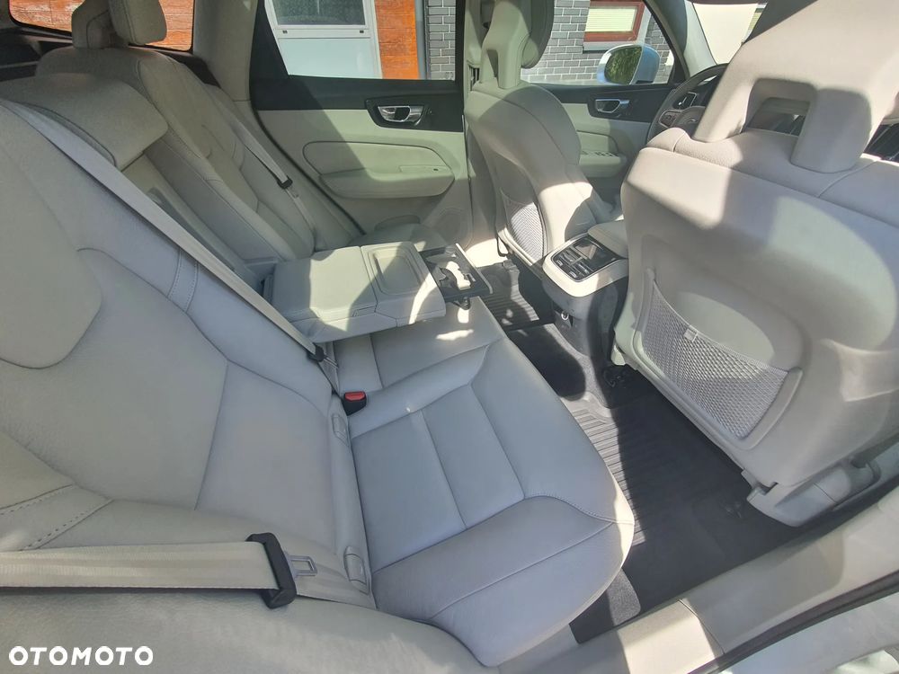 Volvo XC 60 T6 AWD Geartronic Inscription - 20