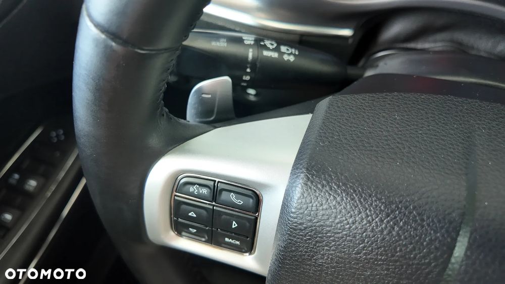 Dodge Charger 3.5 V6 Base - 28