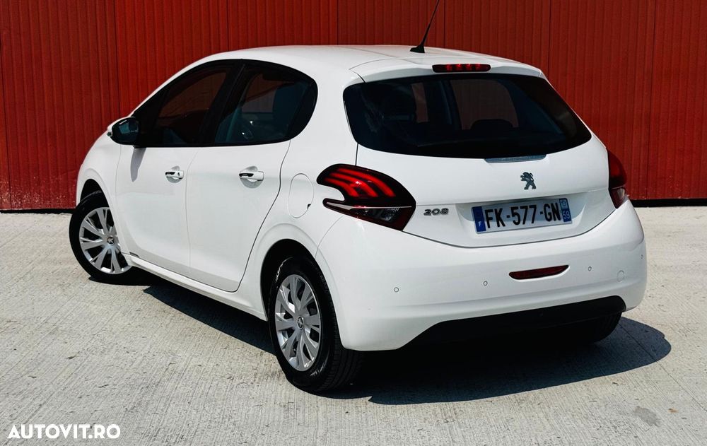 Peugeot 208 PureTech 82 Start & Stop Allure - 13
