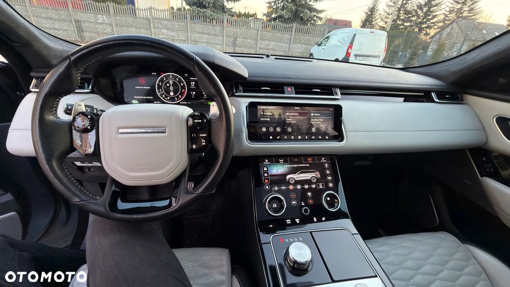 Land Rover Range Rover Velar - 21