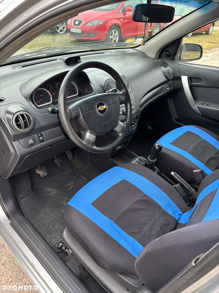 Chevrolet Aveo 1.2 16V Base - 5