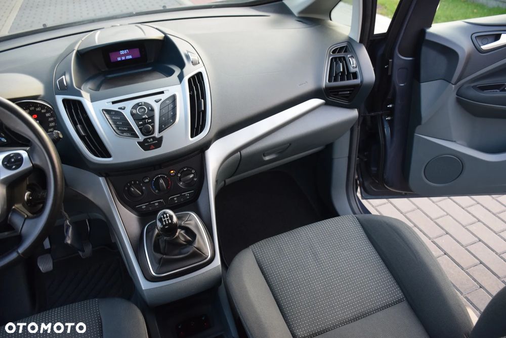 Ford Grand C-MAX - 22