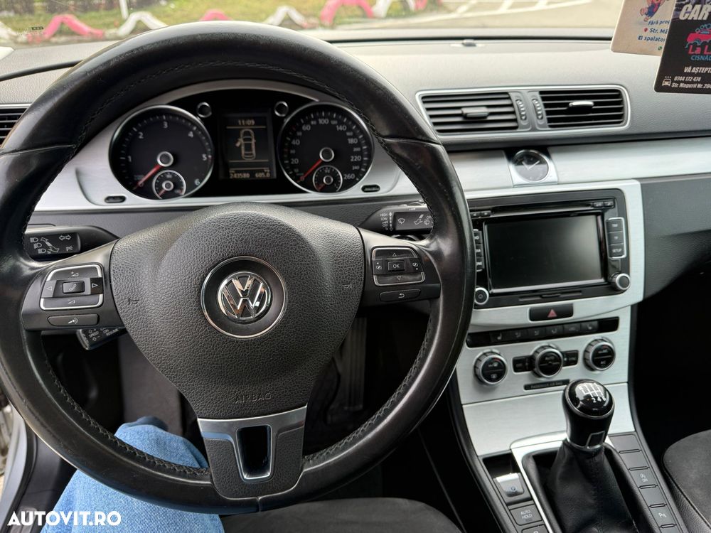 Volkswagen Passat 2.0 TDI BlueMotion Tehnology Highline - 6