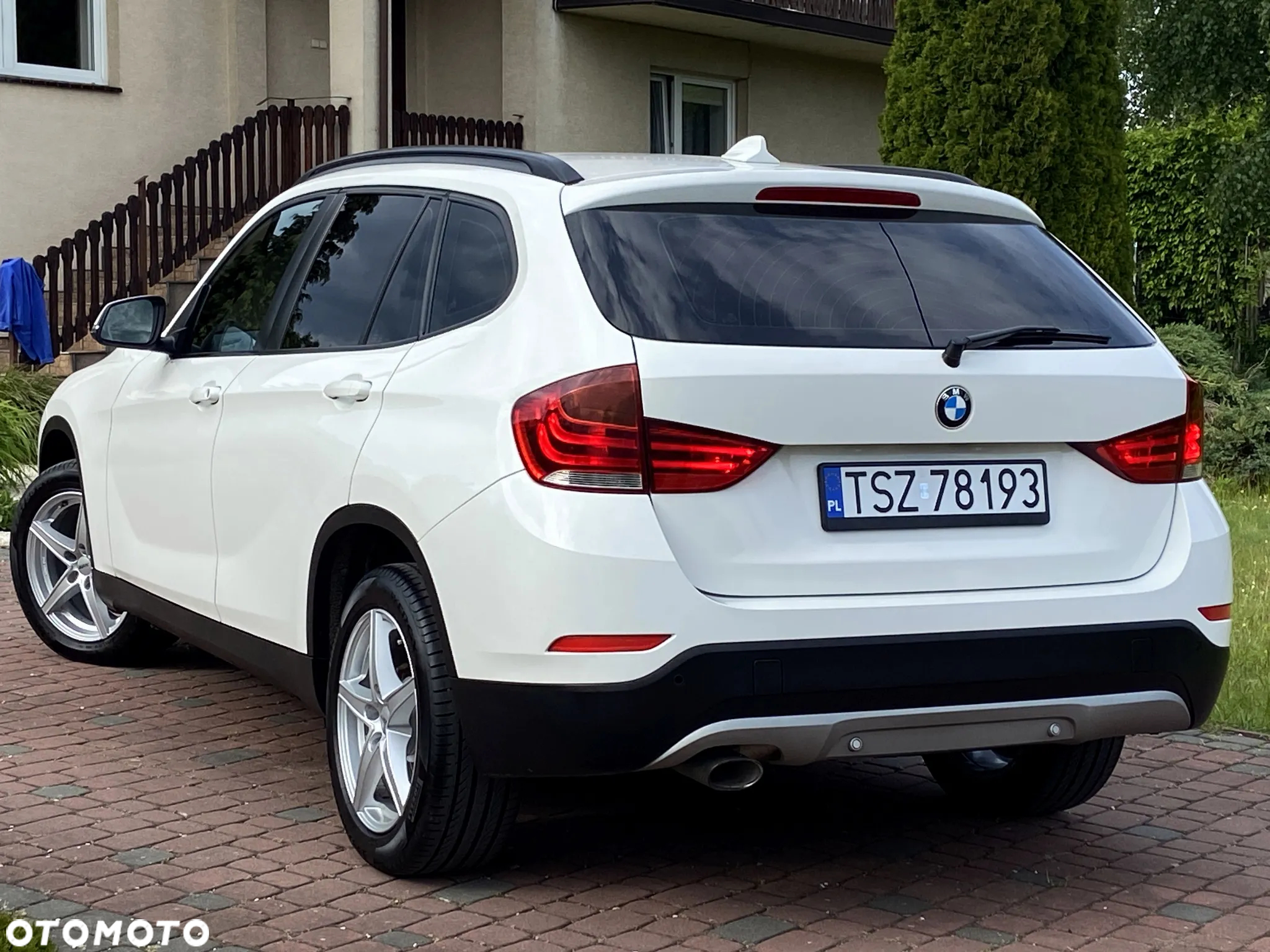BMW X1 xDrive18d - 14
