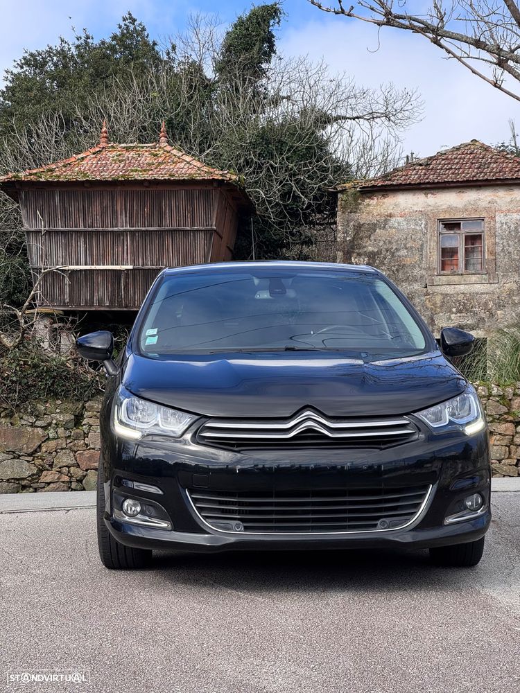 Citroën C4 e-HDi 110 Exclusive - 3