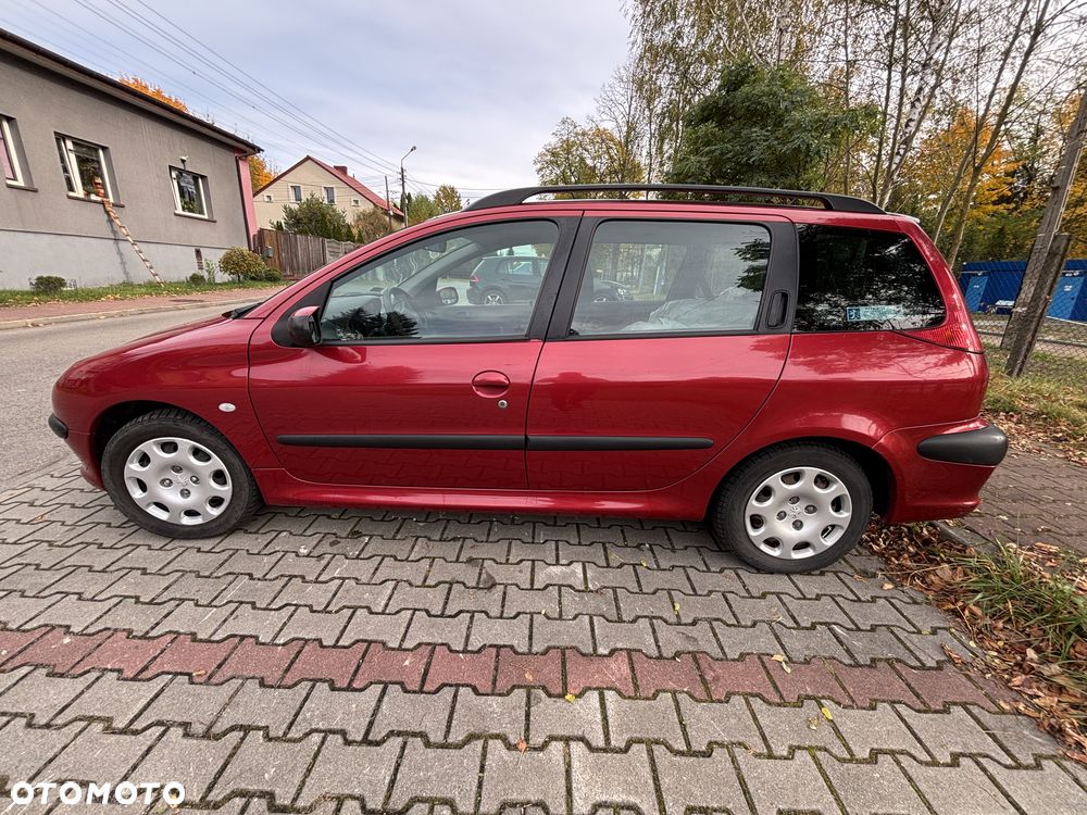 Peugeot 206 1.1 X-Line - 11