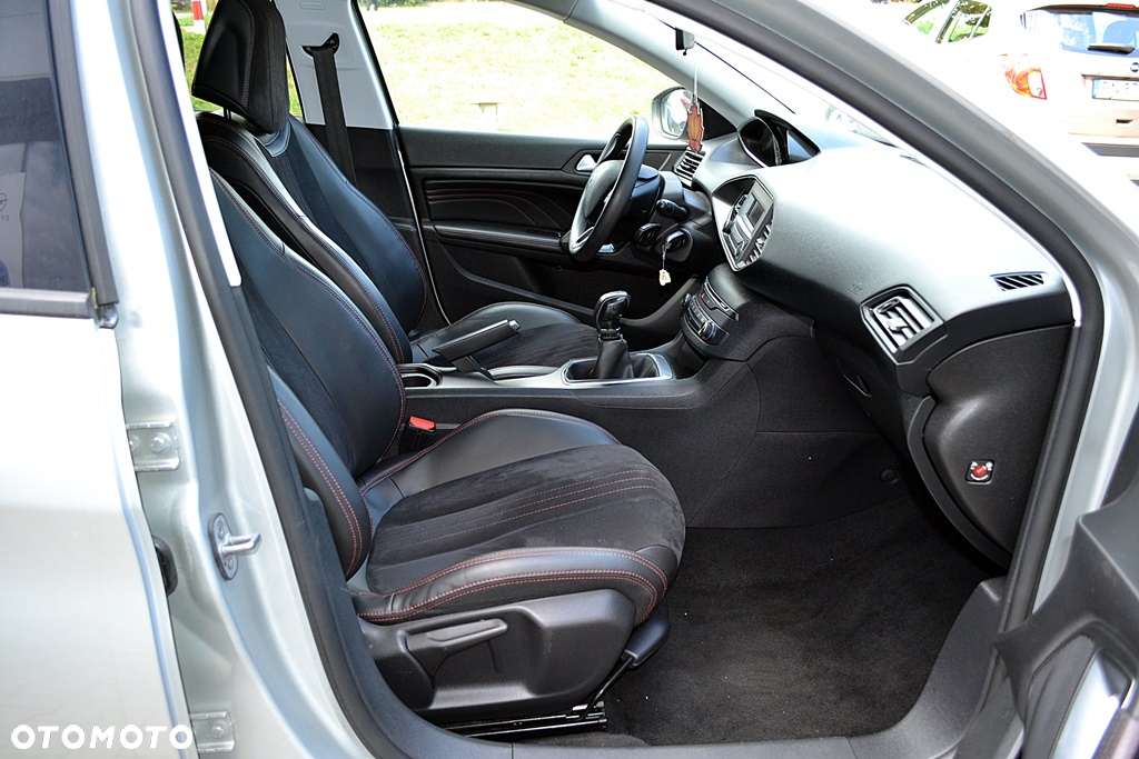 Peugeot 308 - 6