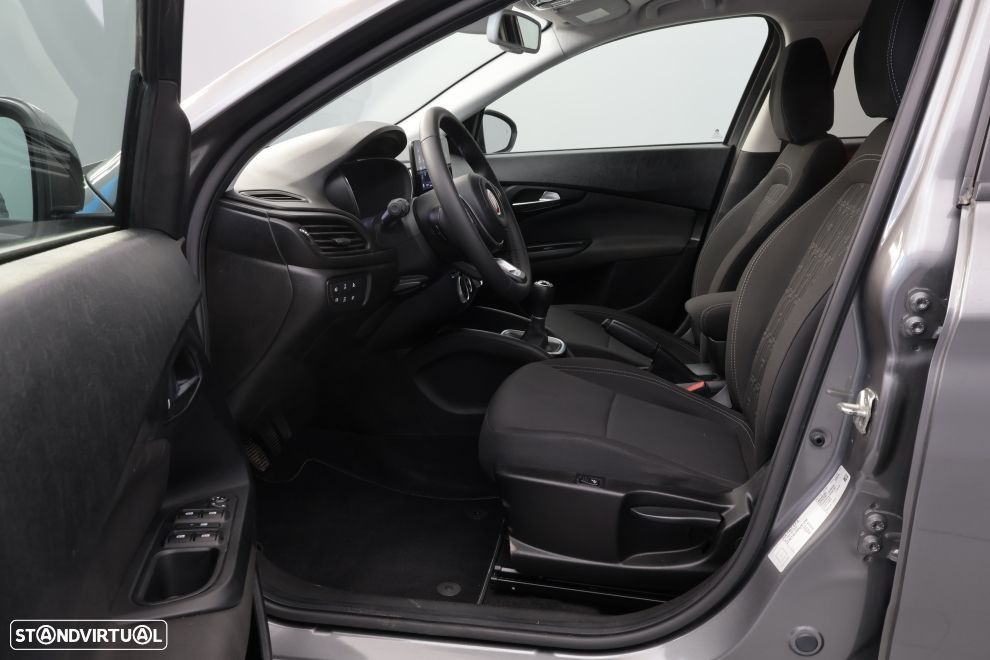 Fiat Tipo Station Wagon Cross 1.0 GSE T3 Cross - 24