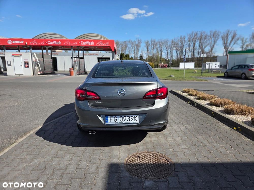 Opel Astra - 6