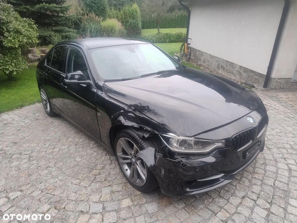 BMW Seria 3 328i Touring Sport-Aut Luxury Line - 2