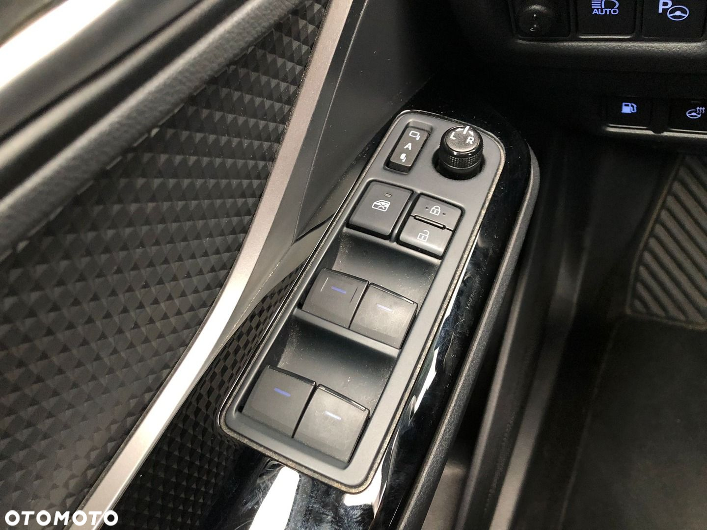 Toyota C-HR 2.0 Hybrid GR Sport - 35