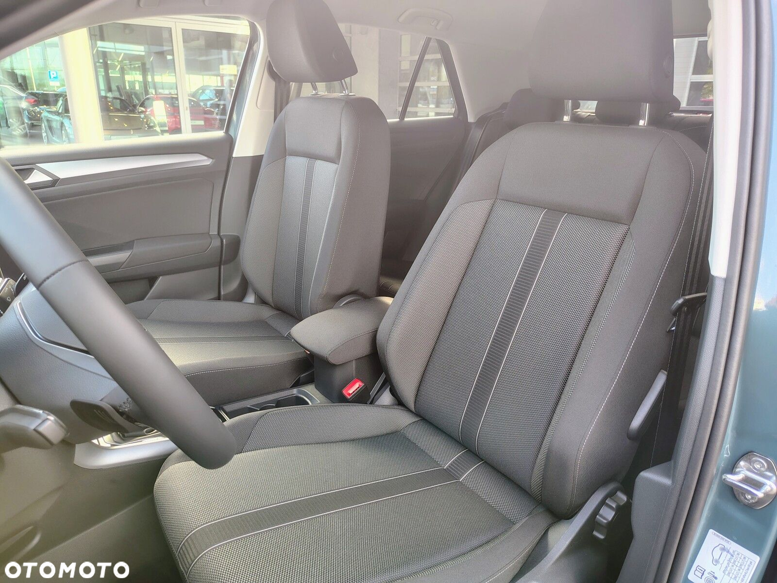 Volkswagen T-Roc - 15