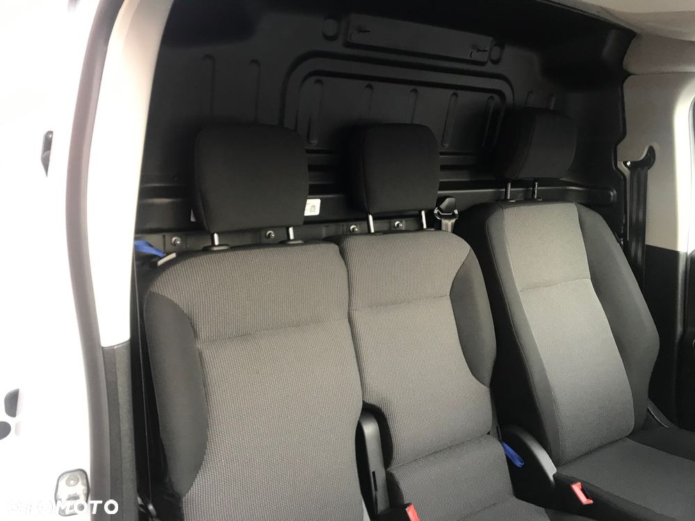 Toyota Proace City - 23