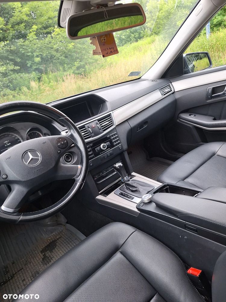 Mercedes-Benz Klasa E - 12