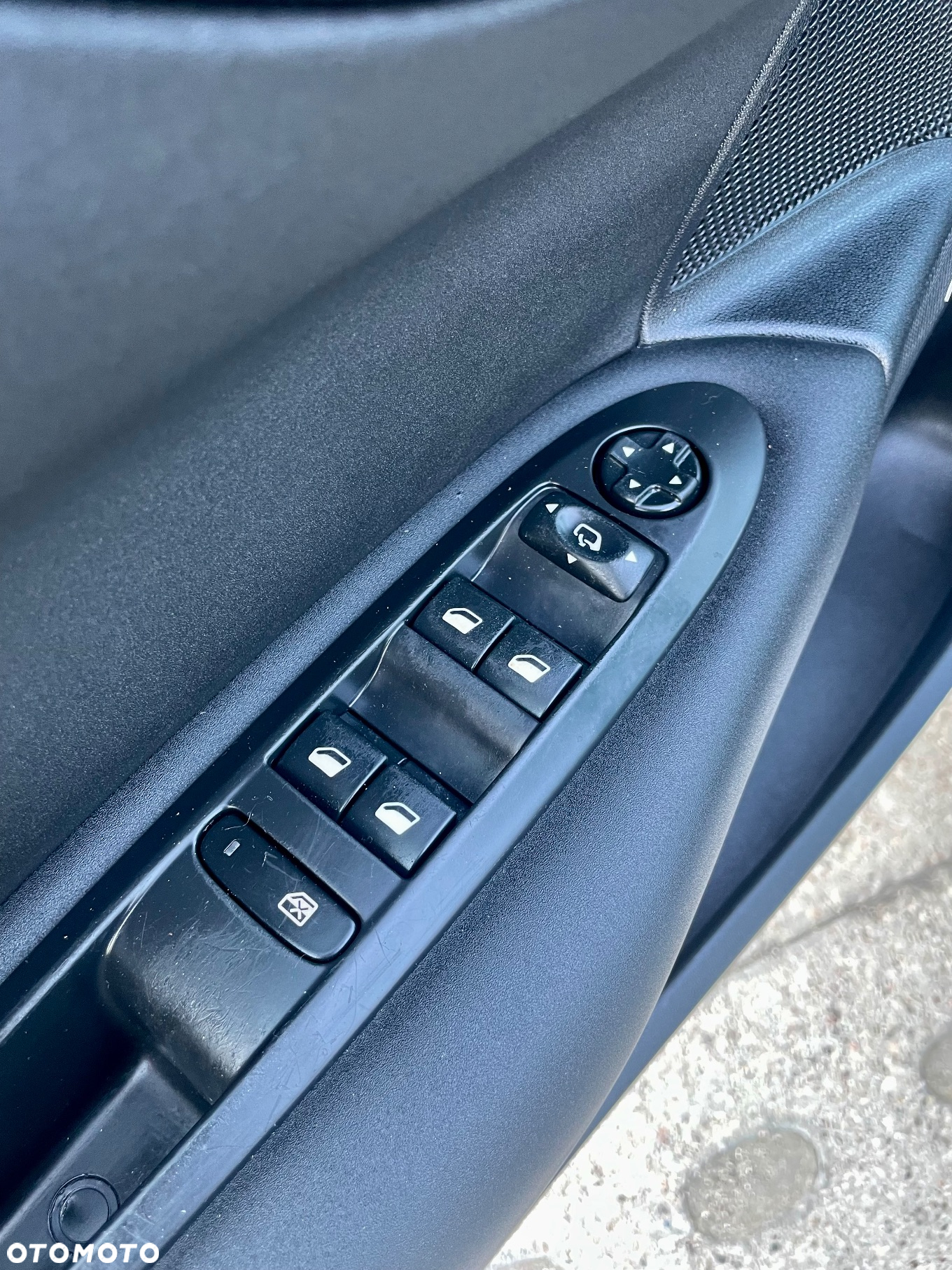 Citroën C4 1.6 HDi Exclusive - 24