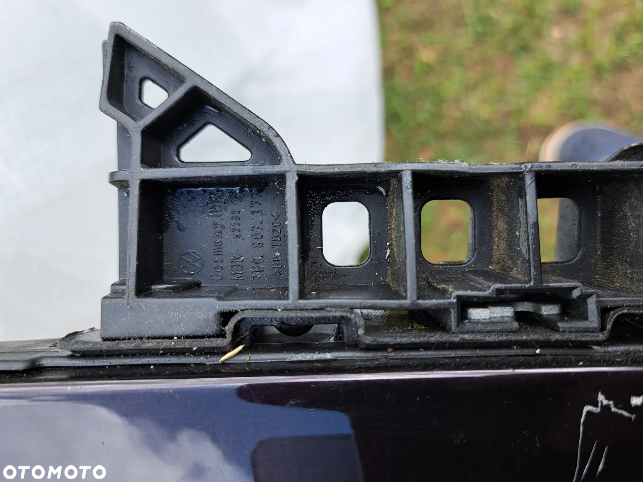 Błotnik prawy przód przedni VW T5 T-5 7H 7E 7E0807177 - 5