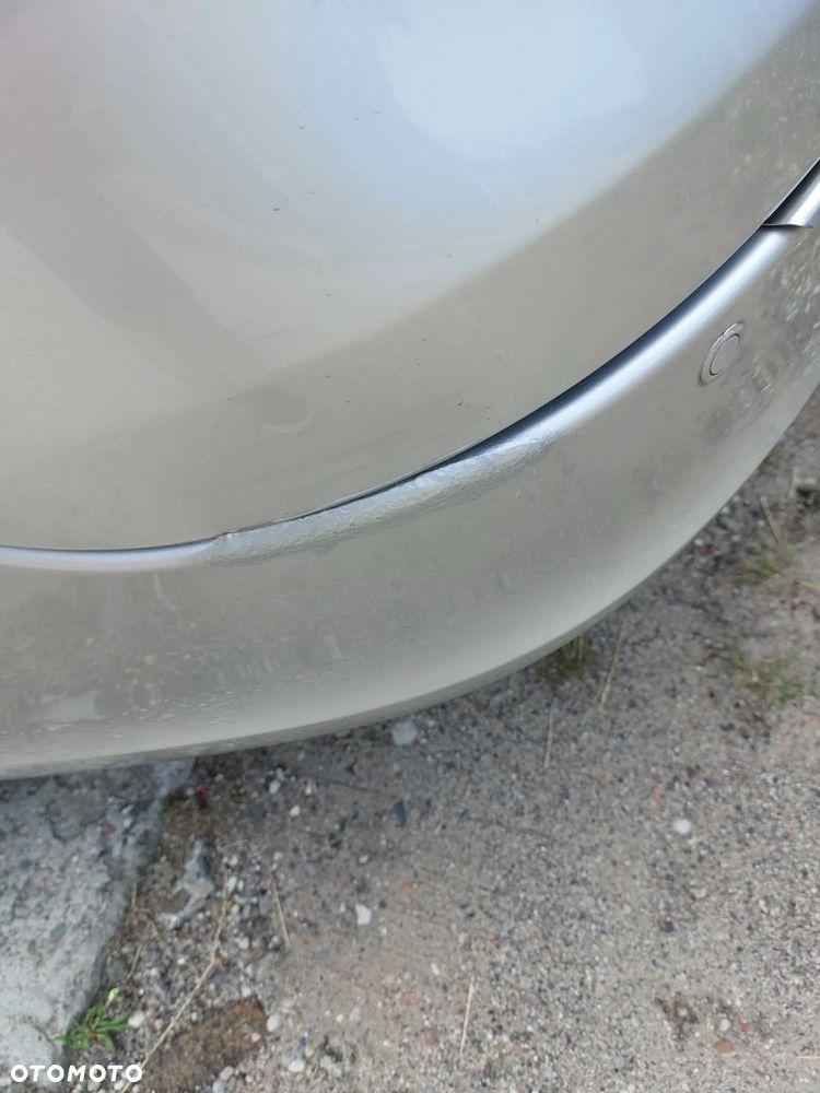 Opel Insignia 1.8 Sport - 11