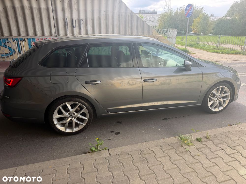 Seat Leon 1.4 EcoTSI FR S&S DSG - 4