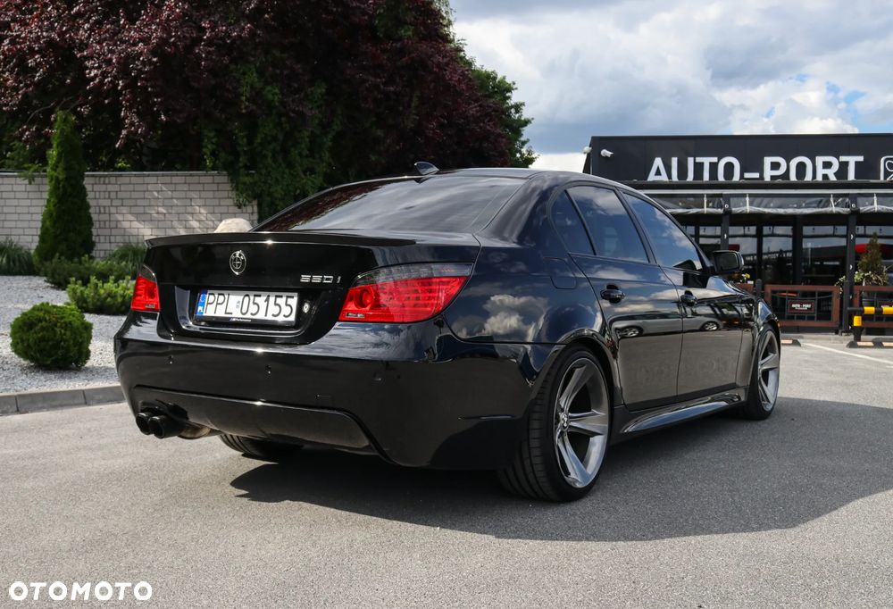 BMW Seria 5 550i - 3