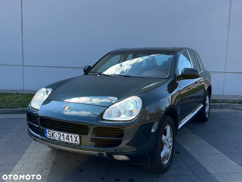 Porsche Cayenne - 1