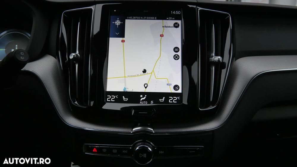 Volvo XC 60 T8 Twin Engine AWD R-Design - 27