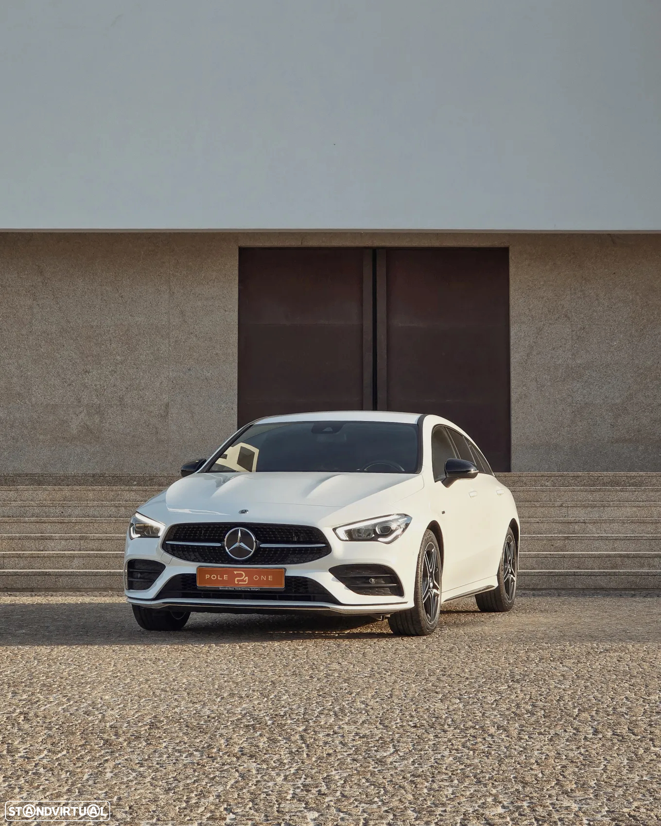 Mercedes-Benz CLA 250 e Shooting Brake AMG Line - 2