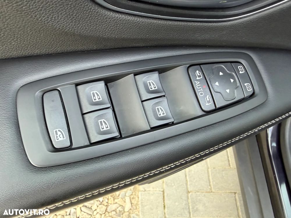 Renault Grand Scenic ENERGY dCi 130 INITIALE PARIS - 17