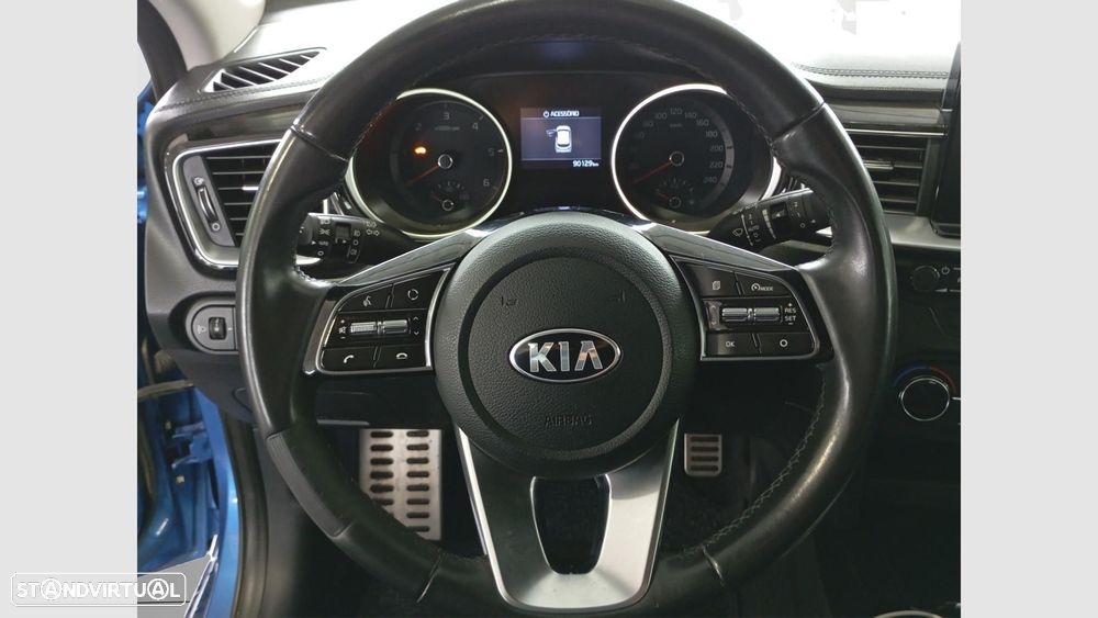 Kia Ceed 1.6 CRDi TX 7DCT - 17