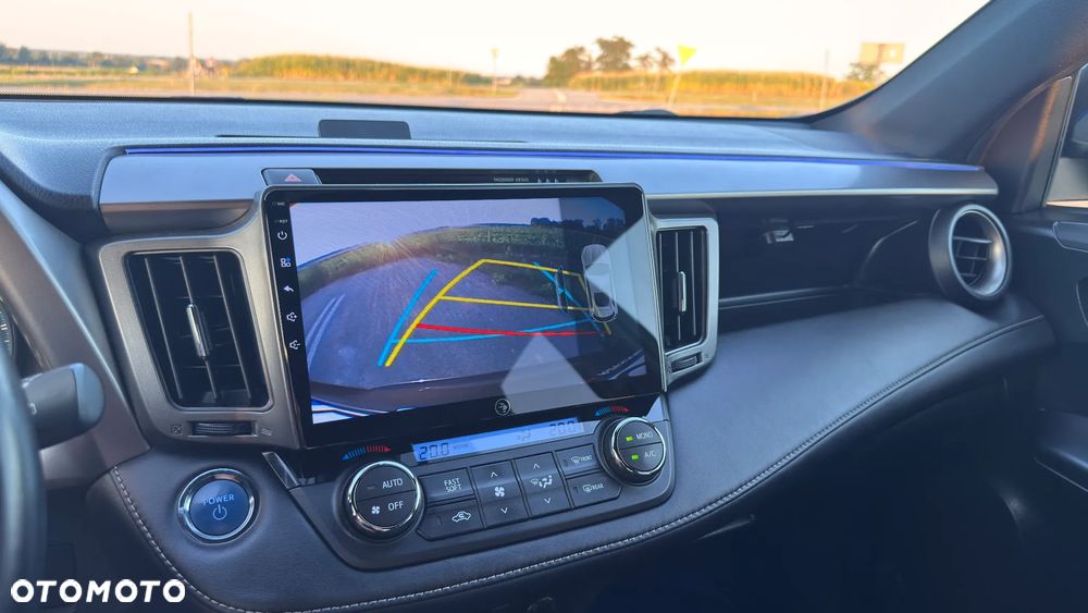 Toyota RAV4 Hybrid Premium 4x2 - 27