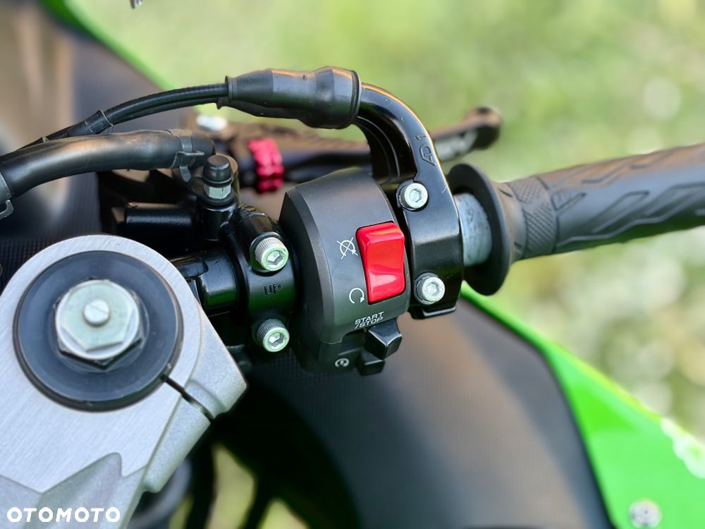 Kawasaki Ninja - 11