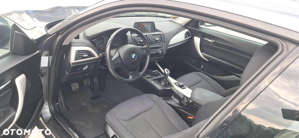 BMW Seria 1 116i - 6