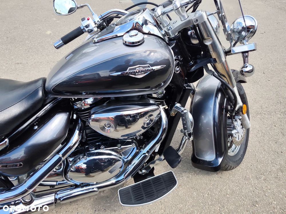 Suzuki VL 800 Volusia - Boulevard C50 - 14