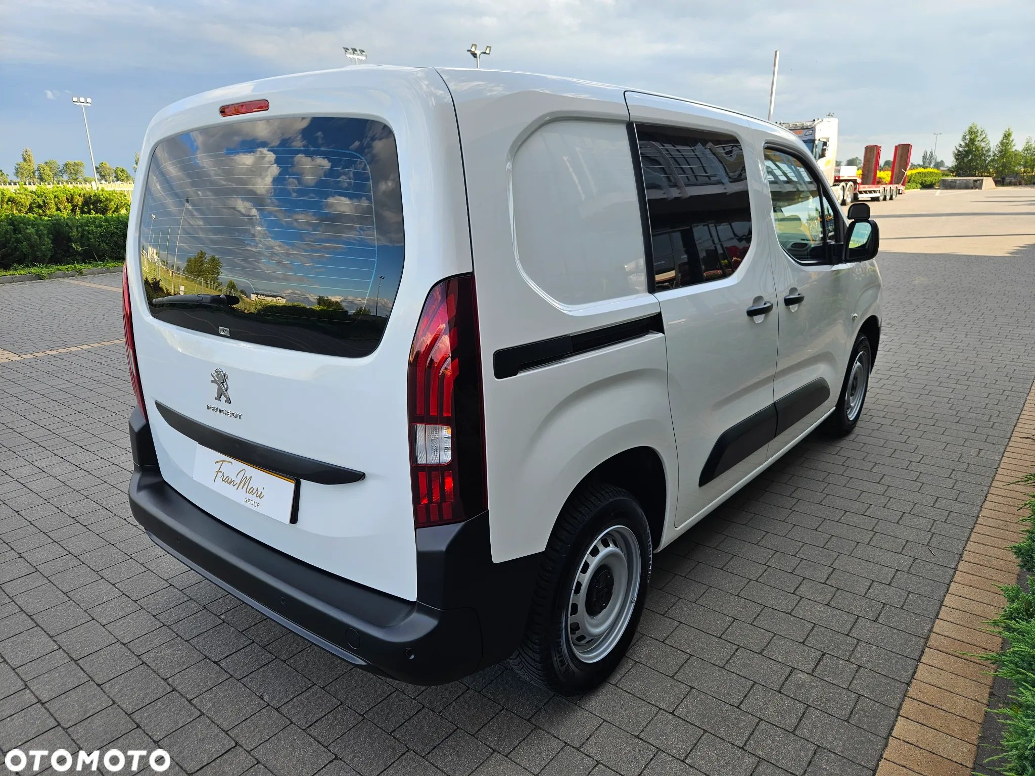 Peugeot Partner - 10