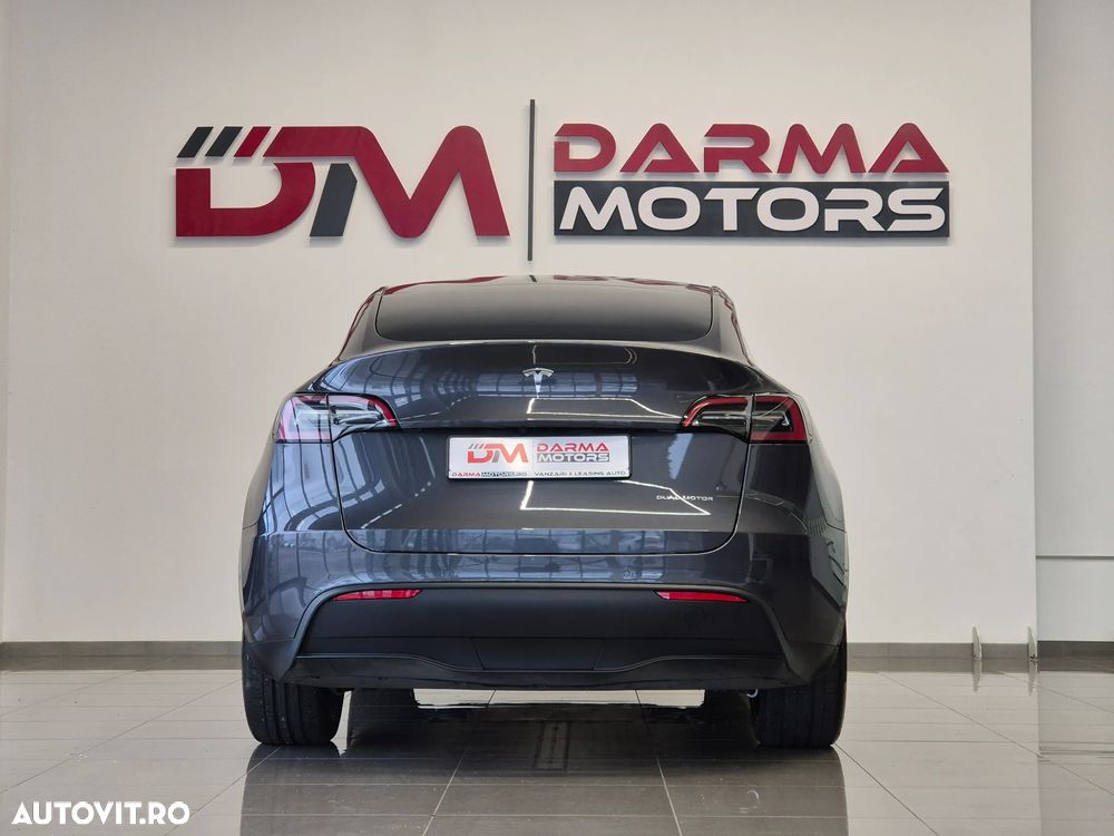 Tesla Model Y Long Range Dual Motor AWD - 19