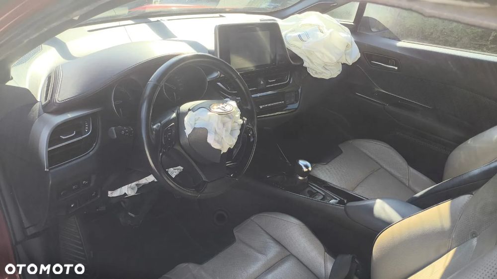 Toyota C-HR - 8
