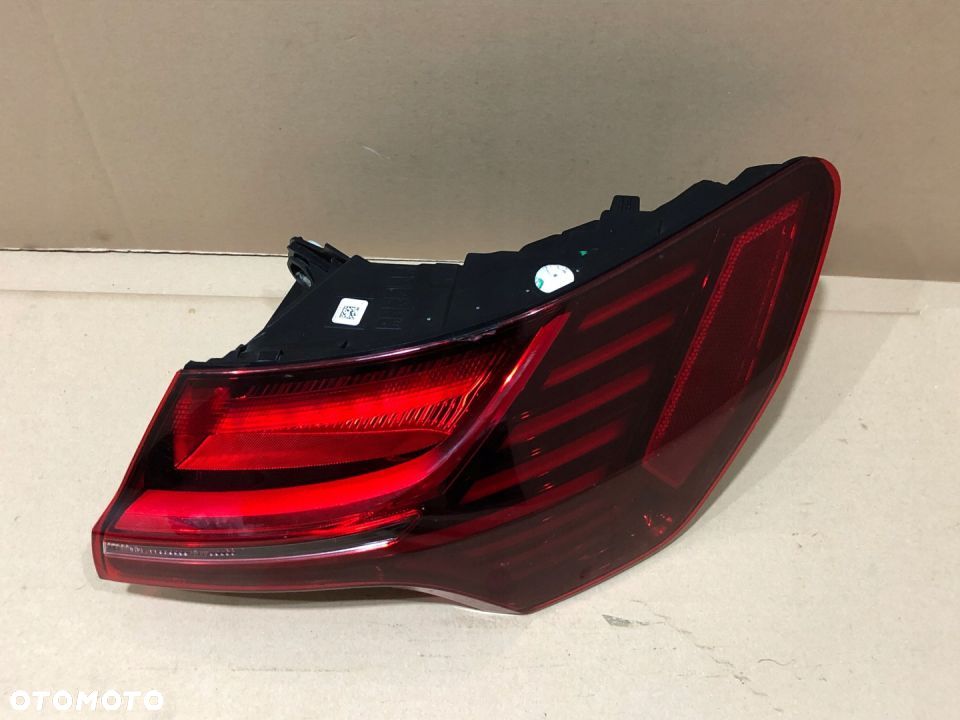Audi E-Tron 4K 4KE lampa prawa tył tylna w błotnik - 2