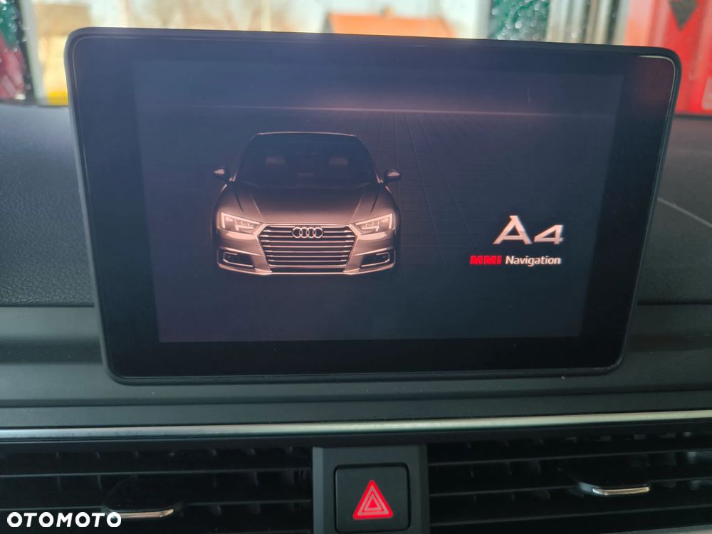 Audi A4 Avant 2.0 TDI S tronic - 32